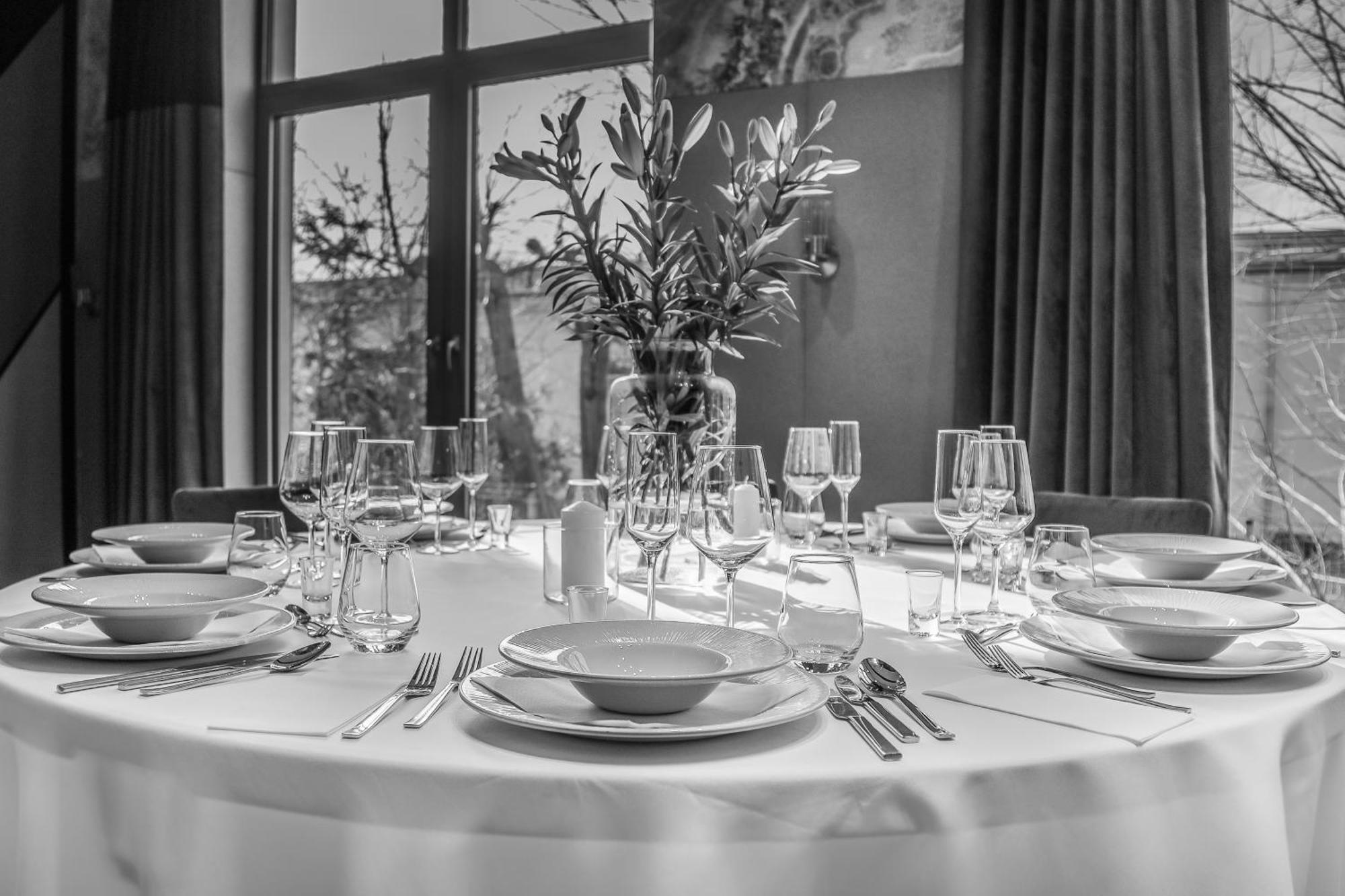 Hotel Moderno Πόζναν Εξωτερικό φωτογραφία